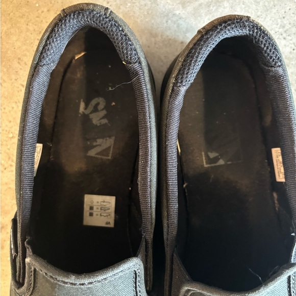 Black On Black Vans Slip On Shoes Size Women’s 6.5
Great Condition No Box - Picture 8 of 11